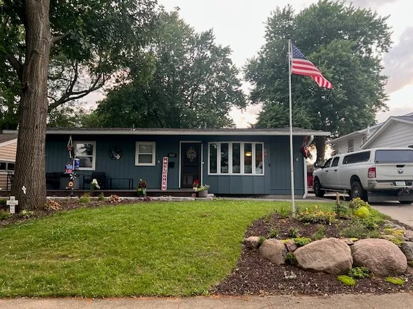 1611 Douglas Ave, Ames, IA 50010