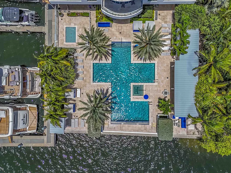 17301 Biscayne Blvd #2010 — Photo 24
