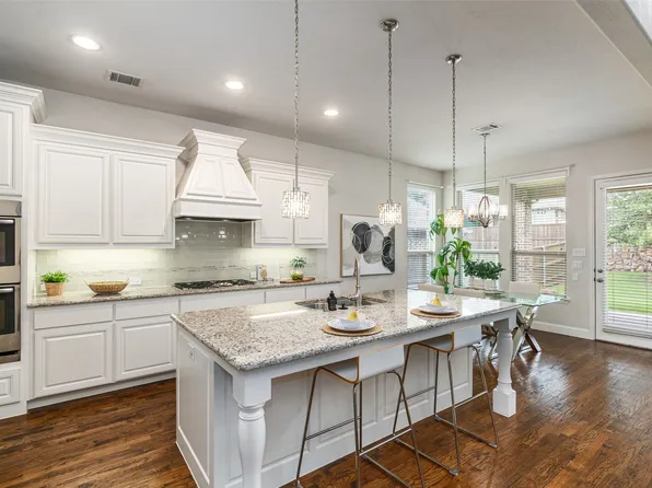 313 Grove Park Pl, McKinney, TX 75071