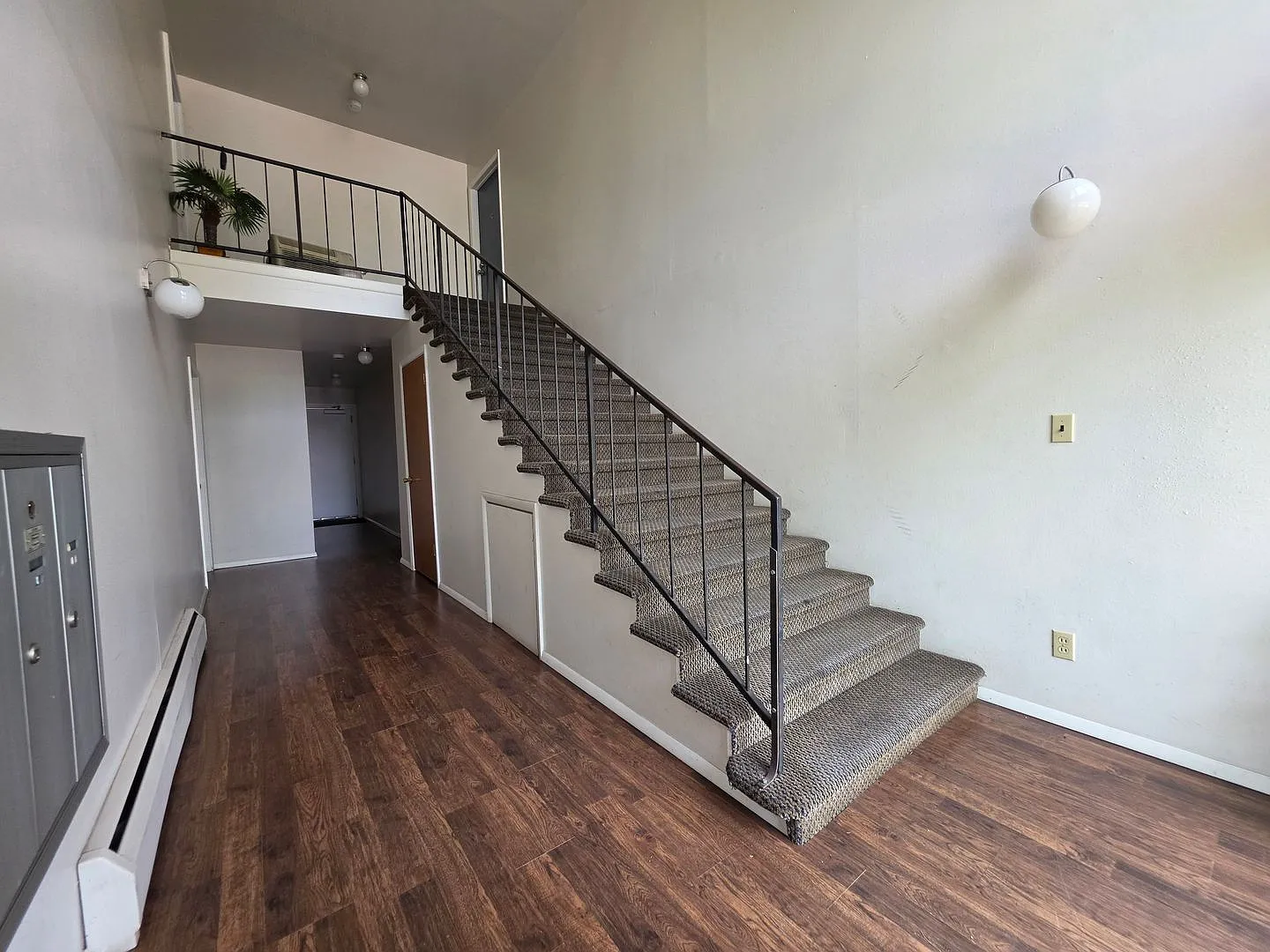 2 Bed Ground Floor Unit — Photo 2