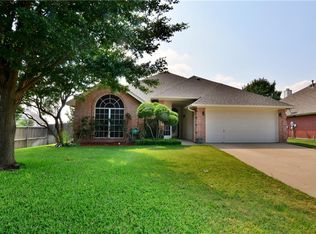 5754 River Ridge Ct, Haltom City, TX 76137