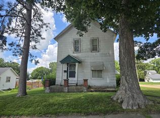 402 W Dixon St, Polo, IL 61064