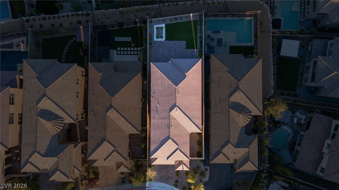Building Photo - 400 Red Feather Peak Ct