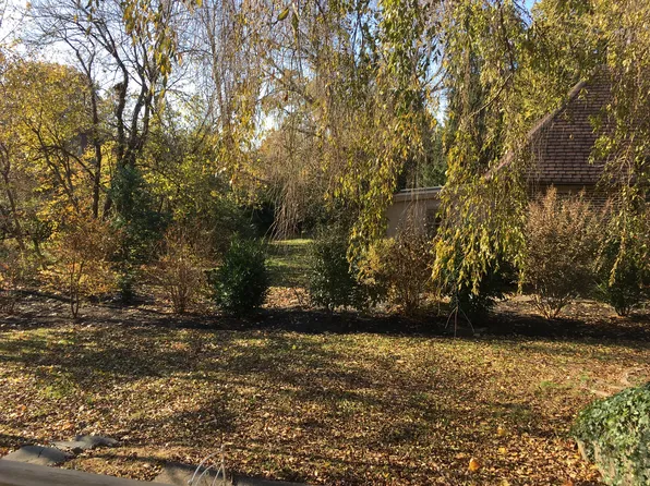 330 Linden Ln, Merion Station, PA 19066