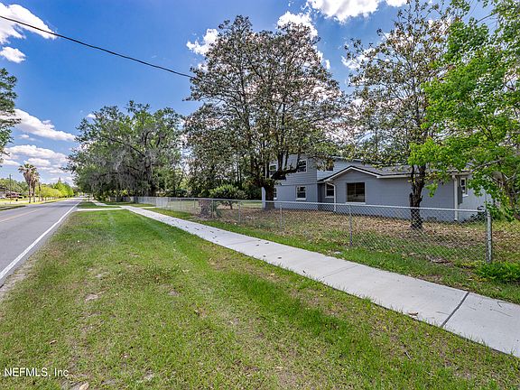 2nd image of 9808 SIBBALD Road