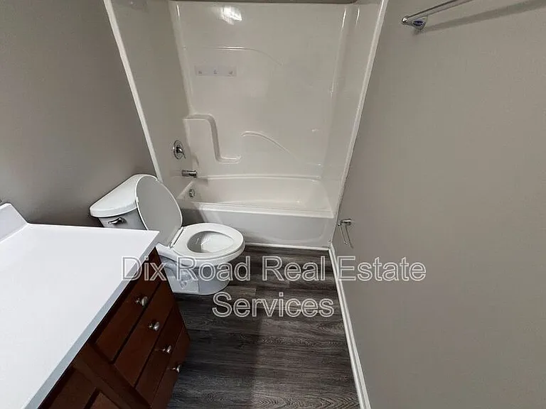1024 Golfview Dr — Photo 11
