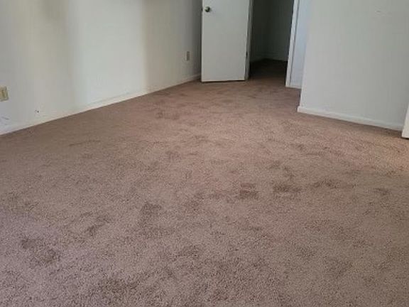 2nd image of 410 Majestic Way