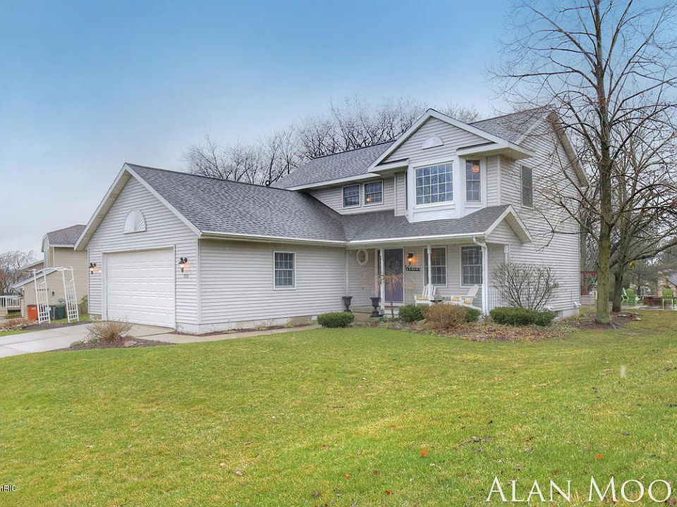 1st image of 7033 Crescenda Dr NE