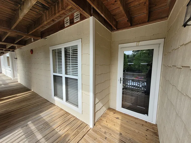 940 Jetton St #17 — Photo 2