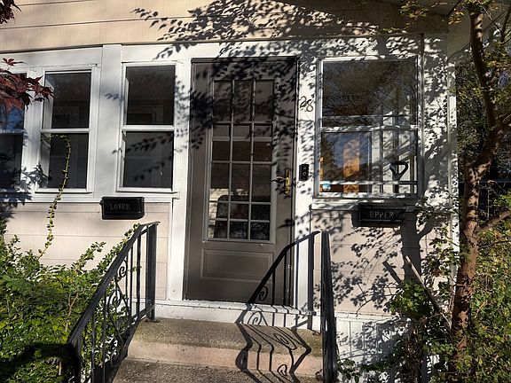 2nd image of 28 Croydon Rd #28