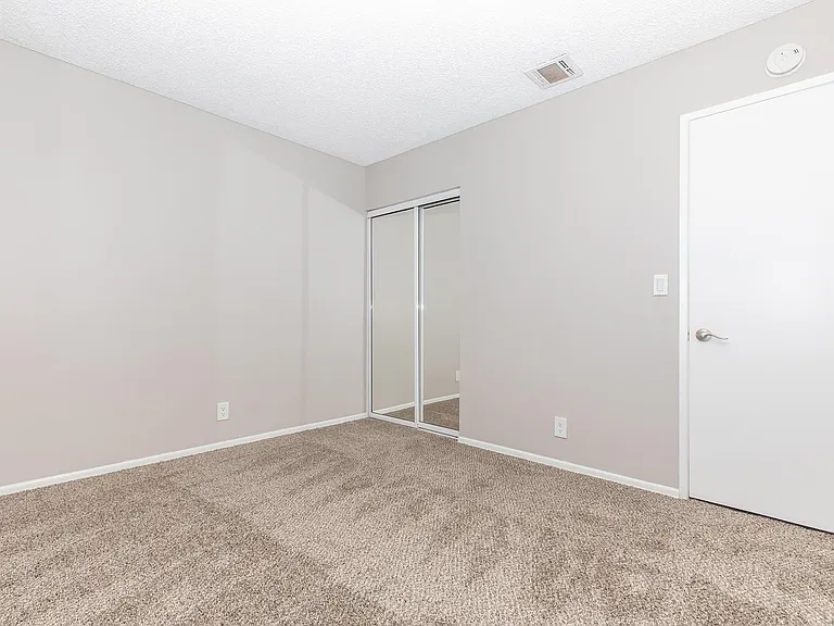 Sierra Vista — Photo 36