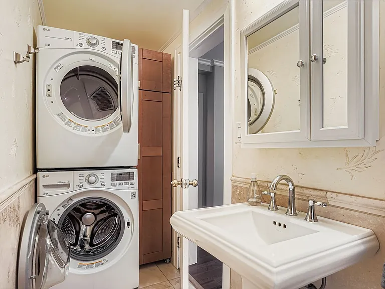960 N Sherman St #1B — Photo 18