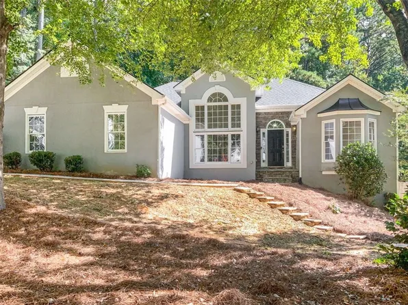 120 Lakeview Trl, Hiram, GA 30141