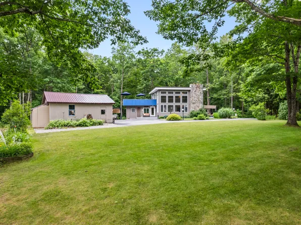 32 Lambs Mill Road, Naples, ME 04055