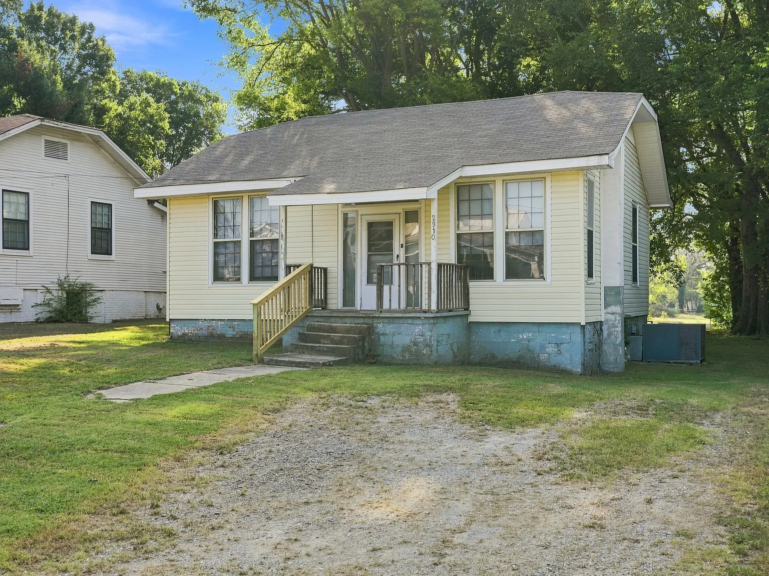 2 bed, 986 sqft, $950 — Photo 2
