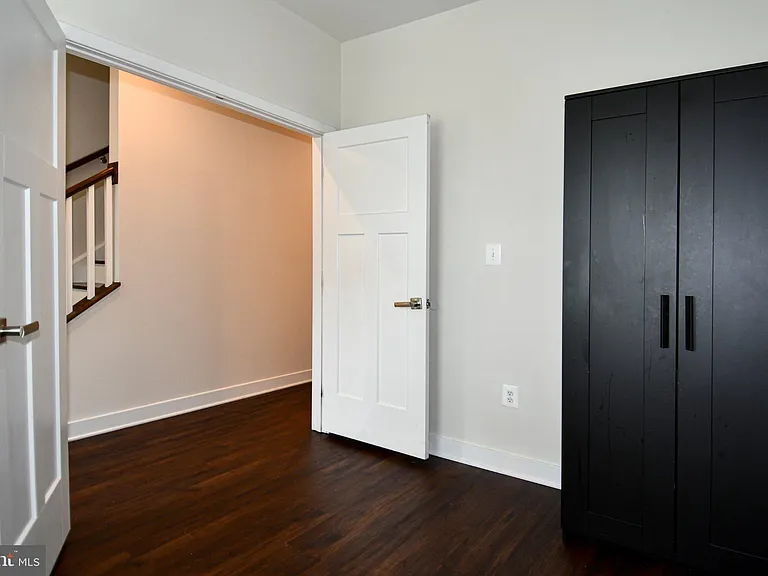 4917 Crest View Dr — Photo 13