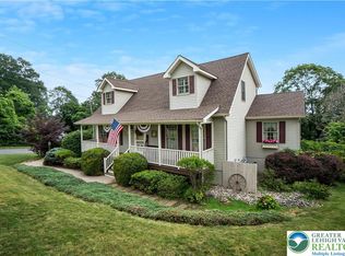 2300 Woodridge Ter, Easton, PA 18045