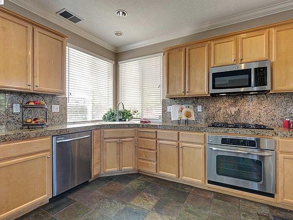 3rd image of 5150 S Forestdale Cir