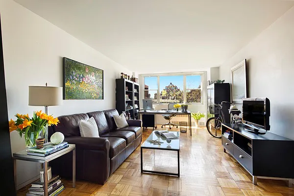 Sold by Town Residential | media 10