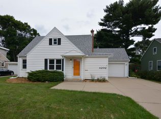 4202 Mineral Point Rd, Madison, WI 53705