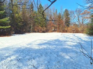 4 Mountain Rd, Holyoke, MA 01040