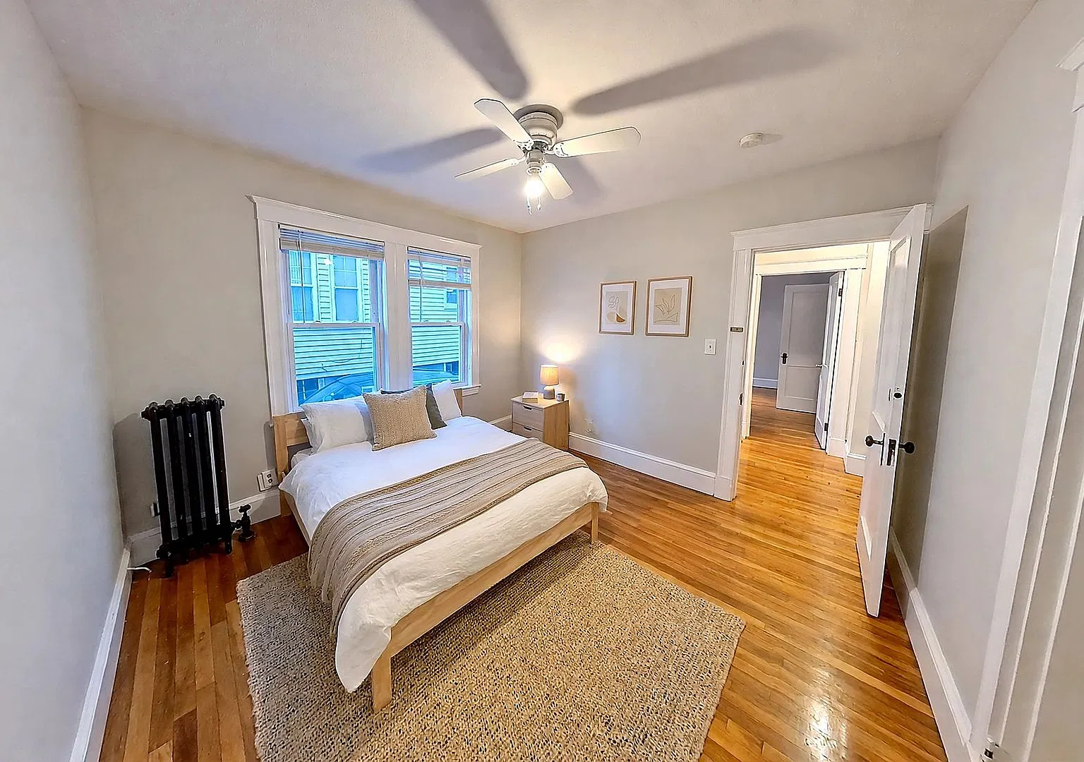 Perfect Choice for NEU Students! Wallet-Friendly, No Fee, Spacious Apt in Superb Location — Photo 2