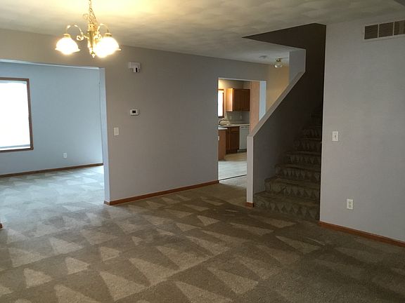 4th image of 3074 Stralow Ln