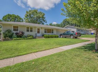 2422 Haven Ct SW, Cedar Rapids, IA 52404