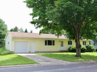 433 2nd St SW, Blooming Prairie, MN 55917