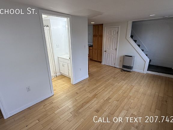 4th image of 15A School St