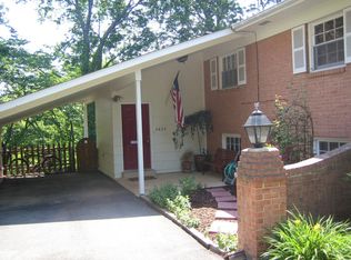 2622 Stirrup Ln, Alexandria, VA 22308