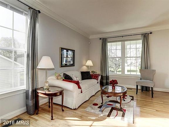 5th image of 4824 Broom Dr