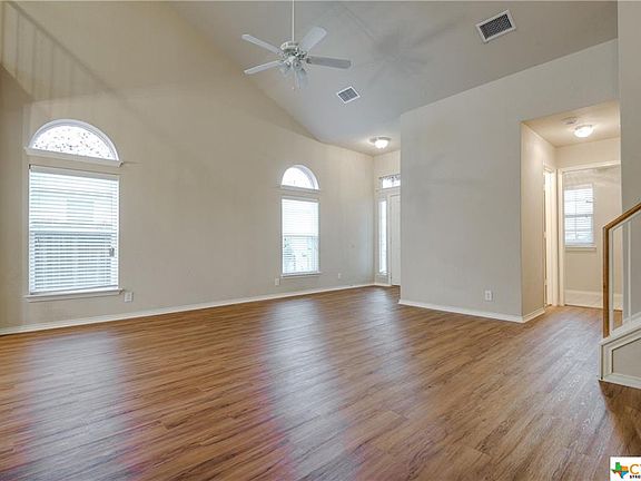 5th image of 558 Briggs Dr