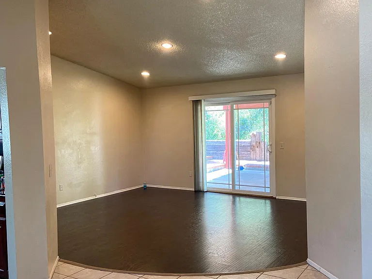 14639 Appian Way — Photo 6