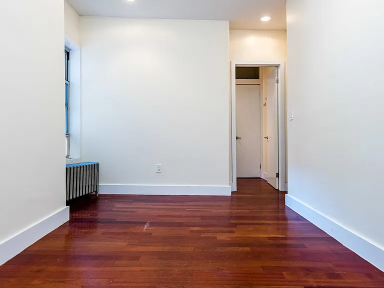 117 S 4th St #21 — Photo 19
