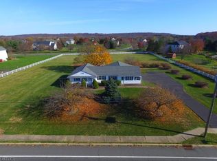 47 Bridgepoint Rd, Belle Mead, NJ 08502