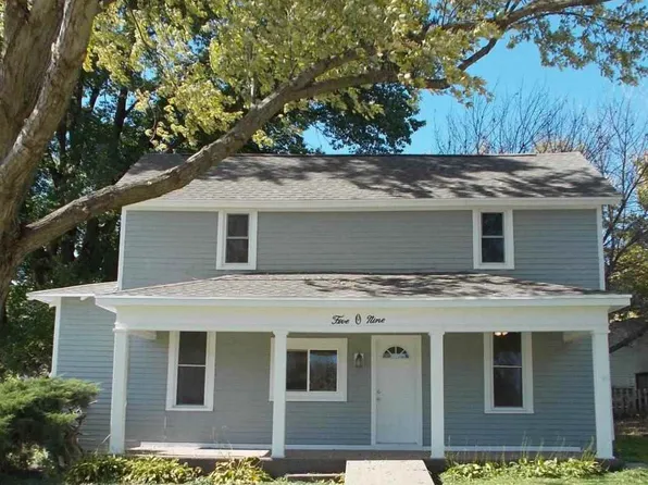 509 S 11th St, Beatrice, NE 68310