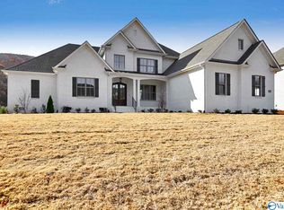 93 McMullen Ln, Gurley, AL 35748