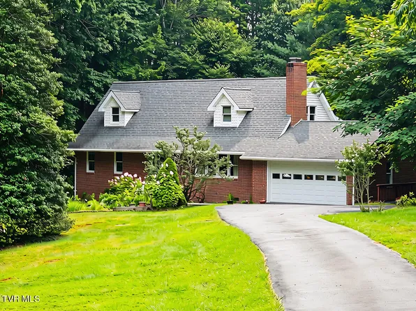 157 SW Straughan Dr, Wise, VA 24293