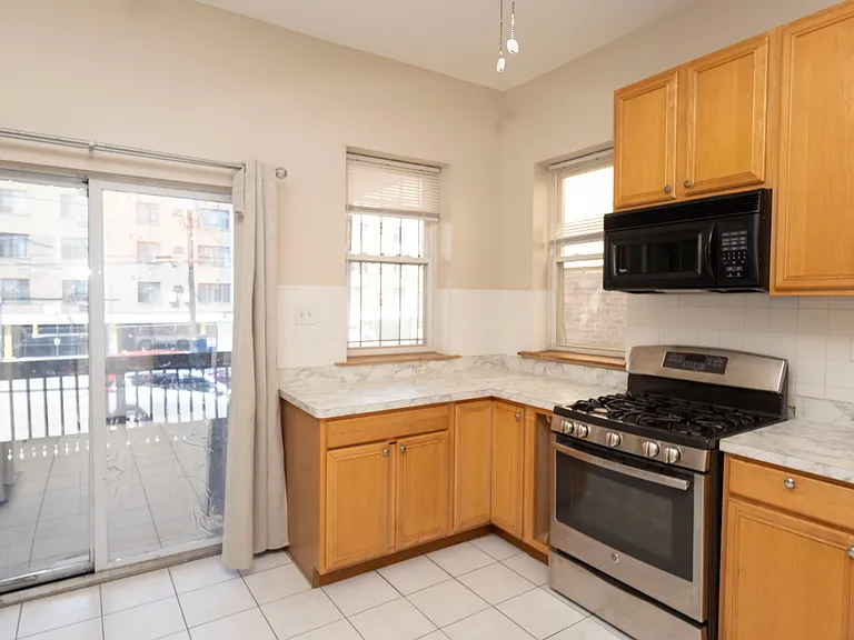 1516 W Farwell Ave #1 — Photo 8