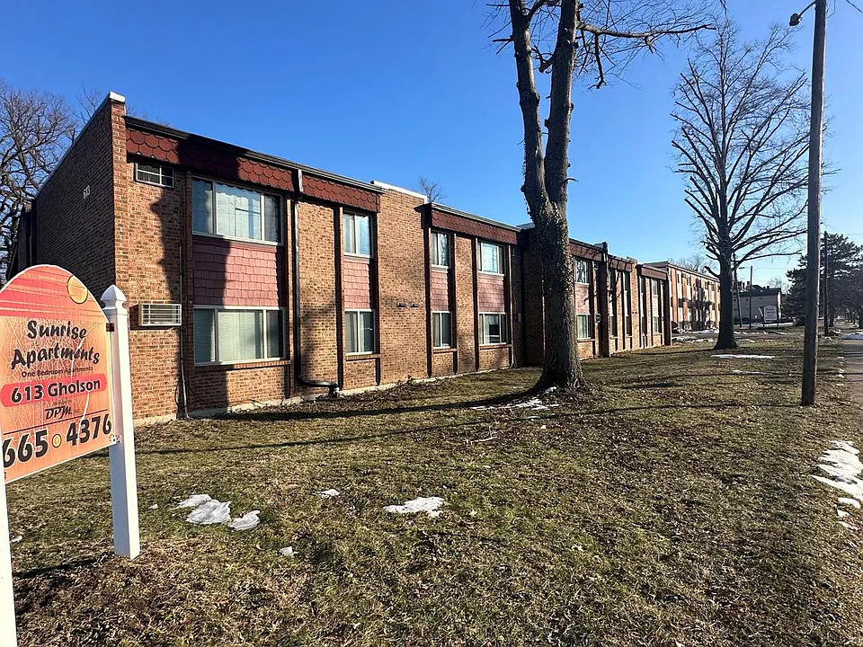 613 Gholson Ave #202