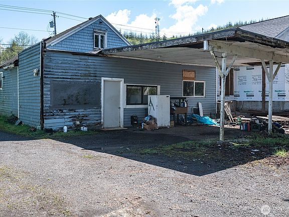 2nd image of 2011 Harding Road