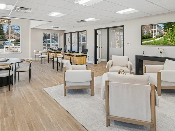 Chatham Hill Apartments