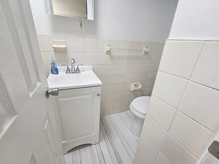 24 E 91st St #8 — Photo 4