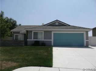 30439 Mission St, Highland, CA 92346