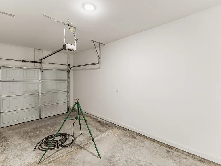 7582 Discovery Point Dr NW — Photo 24