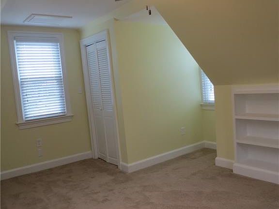 5th image of 10107 Ogilvy Ln