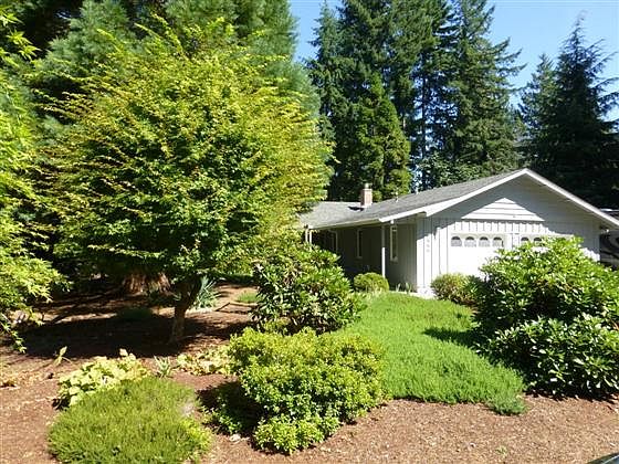 1st image of 2309 Lakemoor Dr SW