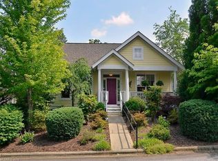 55 Olmsted Ln, Flat Rock, NC 28731