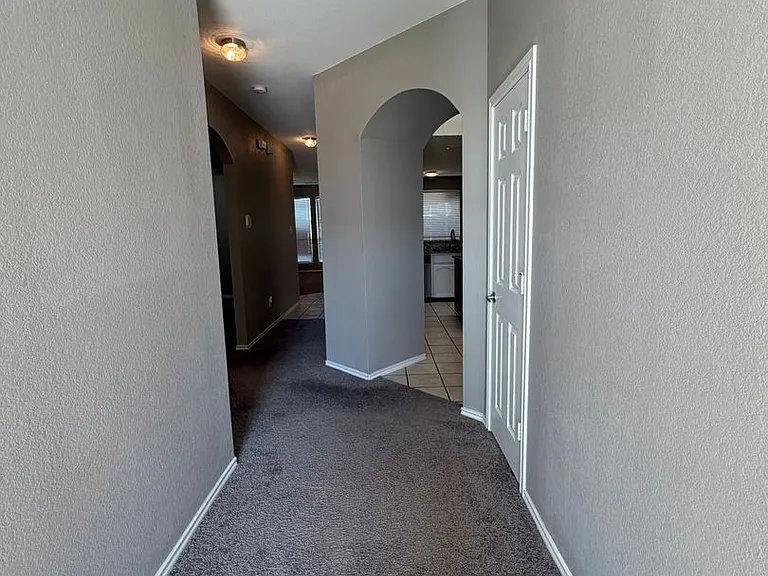 9524 Navarro St — Photo 7
